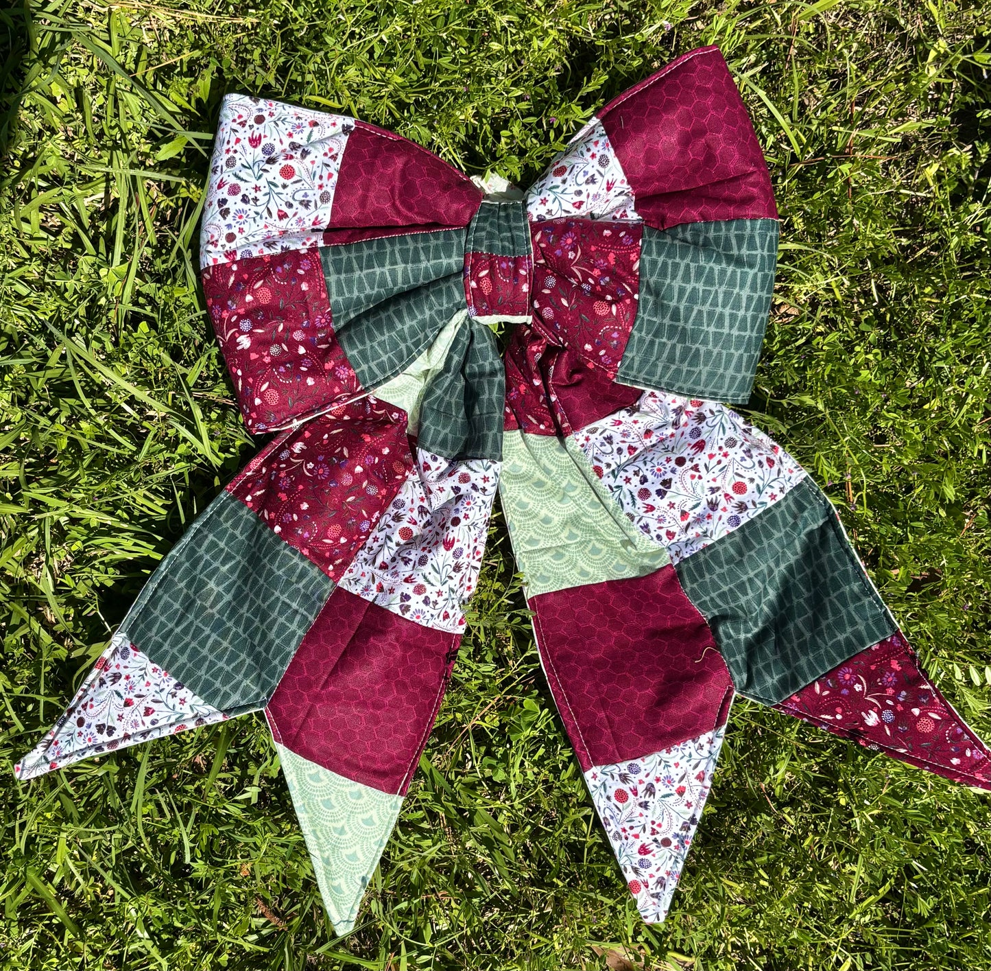 Dark Garden Floral Mini Bow
