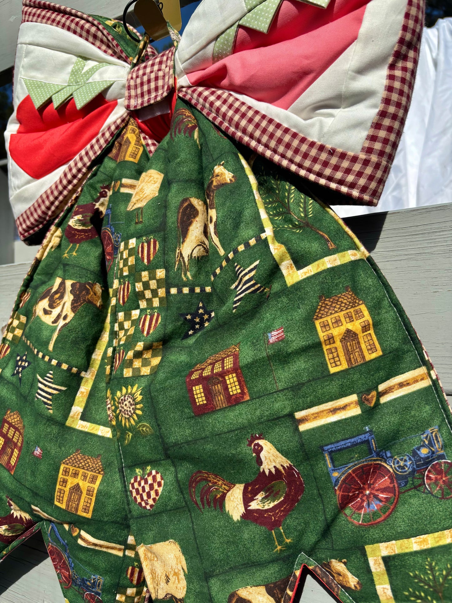 Strawberry Hand Pieced REVERSIBLE Bow Door Hanger