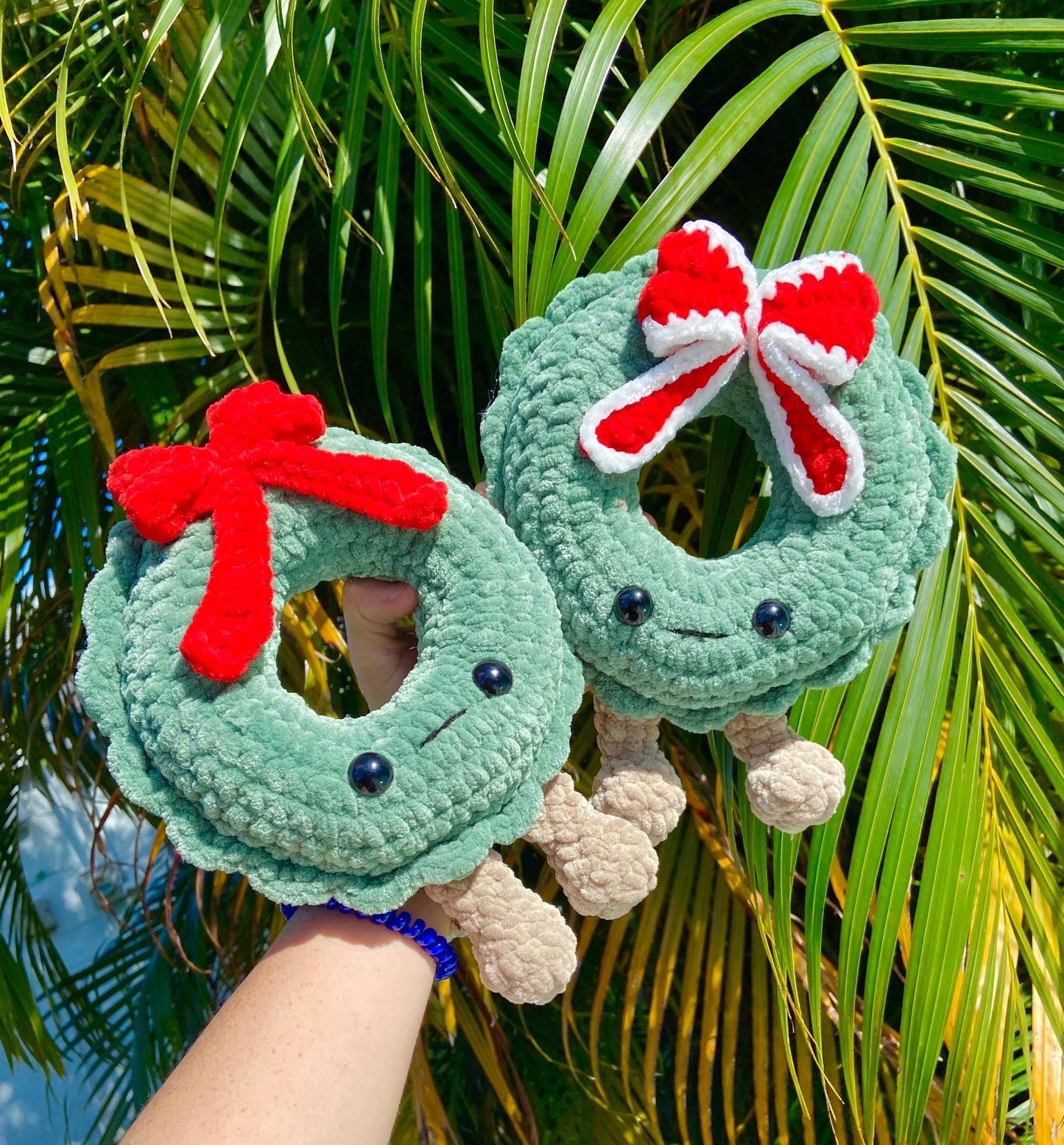 Crochet Amigurumi Wren The Wreath Pattern/ Christmas Wreath PATTERN ONLY/ NOT physical item/ Holidays Christmas