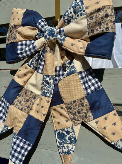 Blueberry Pie Hand Pieced REVERSIBLE Bow Door Hanger