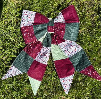 Dark Garden Floral Mini Bow