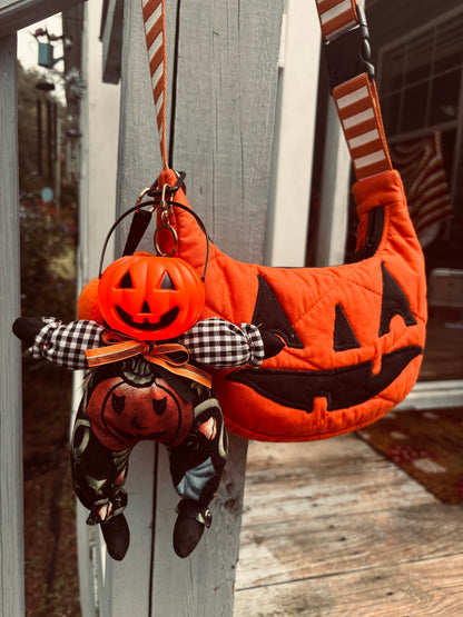 Handmade Halloween Pumpkin Sitter Bag Charm/ Keychain (nostalgia / vintage)