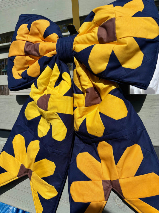 Sunflower Hand Pieced REVERSIBLE Bow Door Hanger