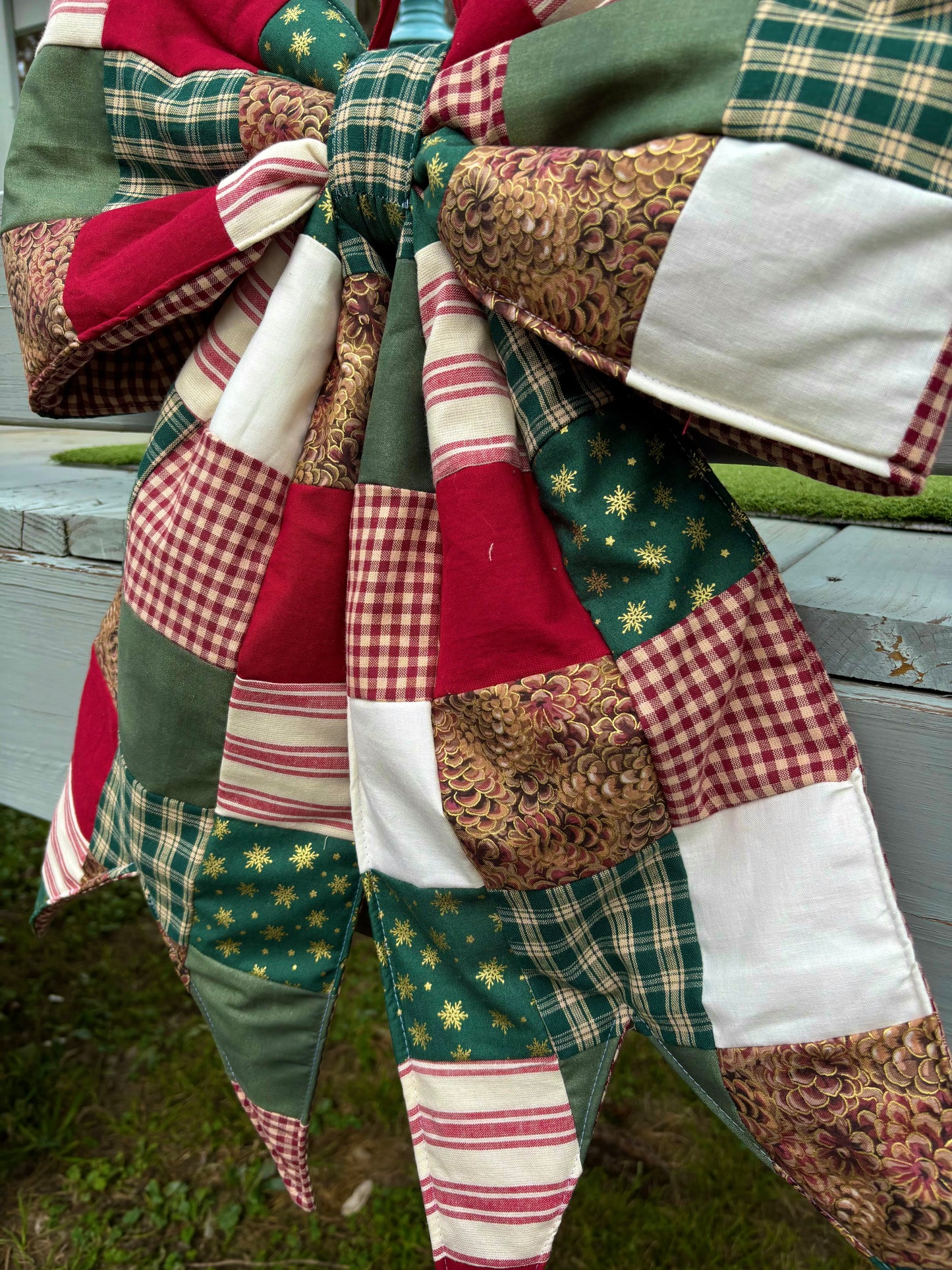 Patchy Christmas REVERSIBLE Bow Door Hanger/ Tree Topper