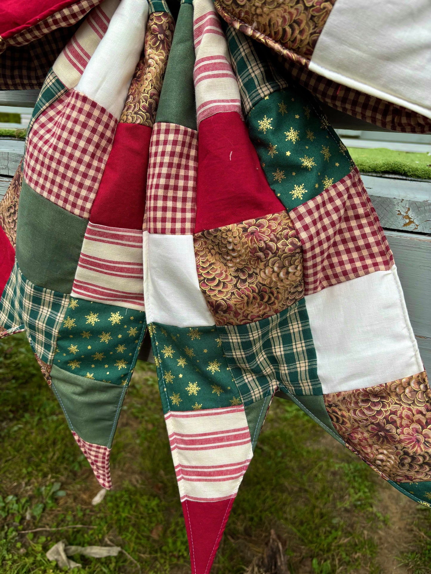 Patchy Christmas REVERSIBLE Bow Door Hanger/ Tree Topper