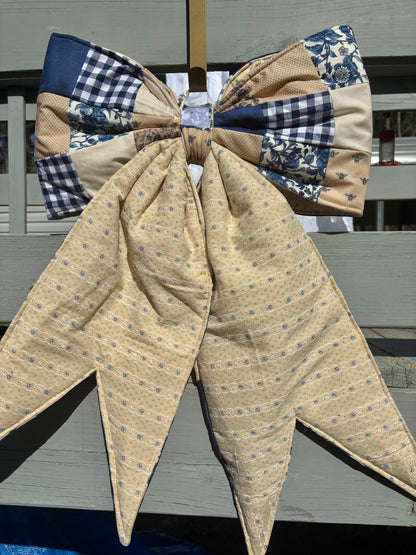 Blueberry Pie Hand Pieced REVERSIBLE Bow Door Hanger