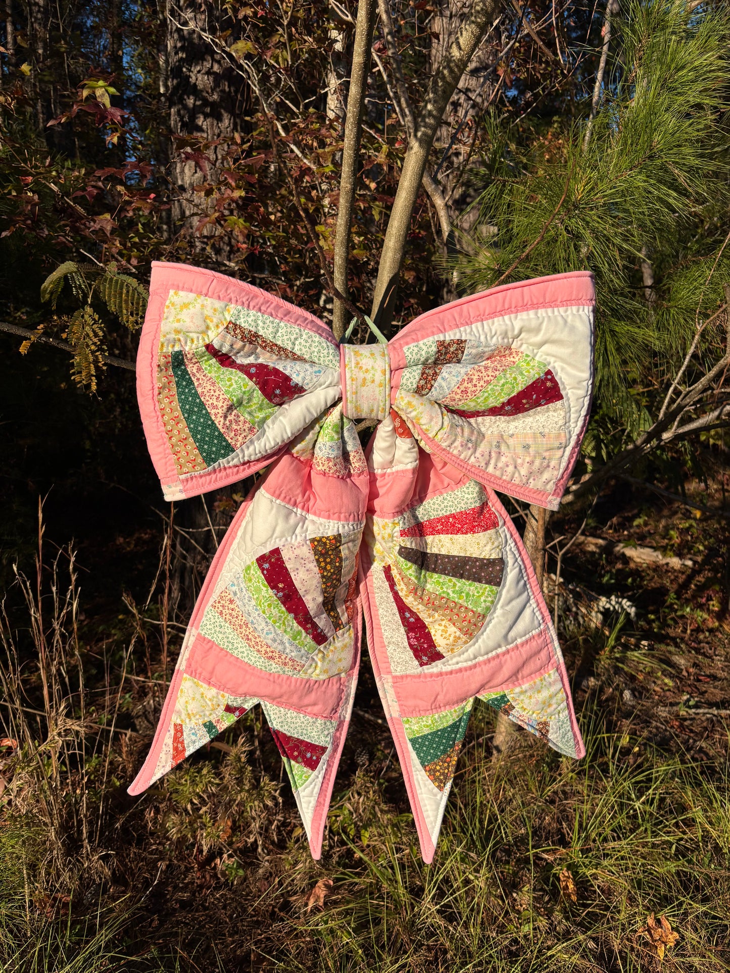 Pink Fan Reversible Bow Door Hanger