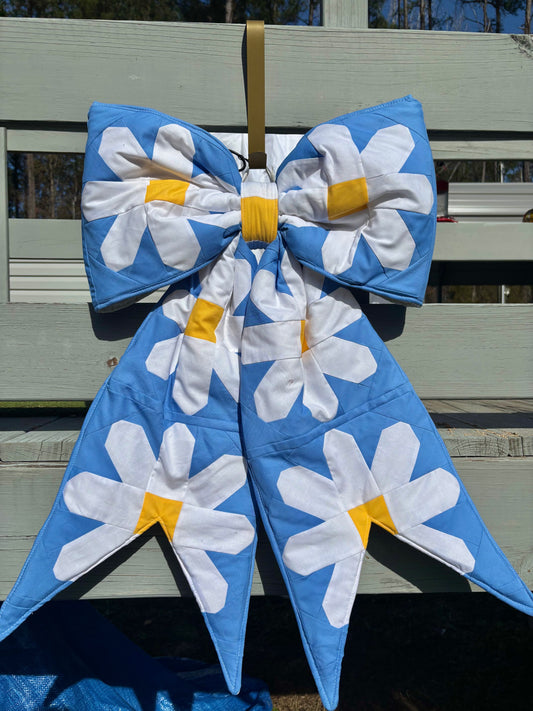 Daisy Hand Pieced REVERSIBLE Bow Door Hanger