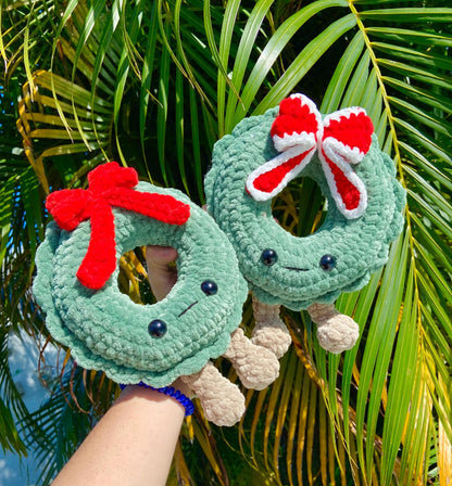 Crochet Amigurumi Wren The Wreath Pattern/ Christmas Wreath PATTERN ONLY/ NOT physical item/ Holidays Christmas