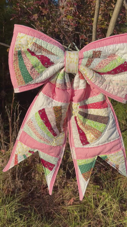 Pink Fan Reversible Bow Door Hanger